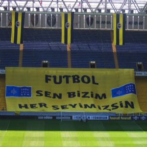 Dev Bayraklar - 108