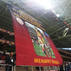 Dev Bayraklar - 103